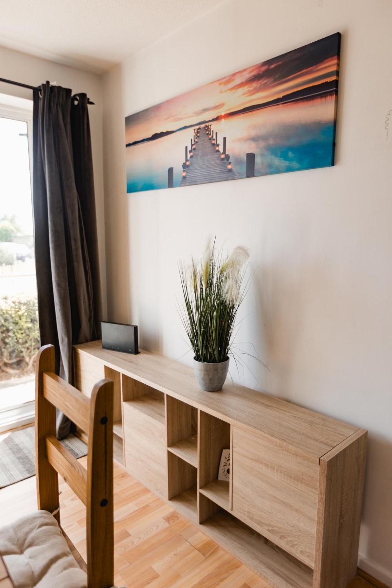 Hullidays Victora Dock- Refurbished 2024 Apartment Kingston upon Hull Exterior photo